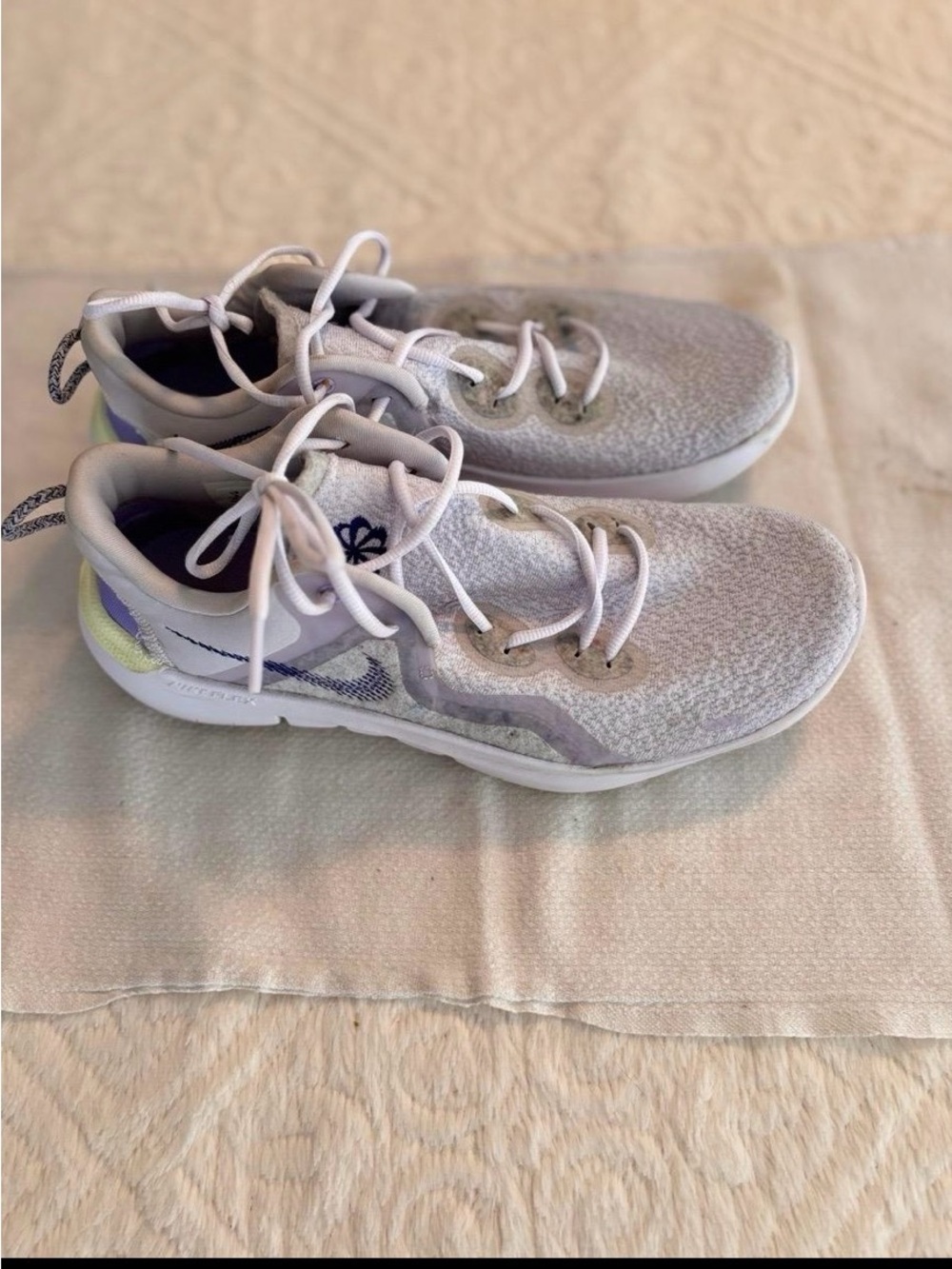 NIKE FLEX EXPERIENCE RUN 11 NEXT Nature Grey Purple PULLON Size 9 Running Shoes